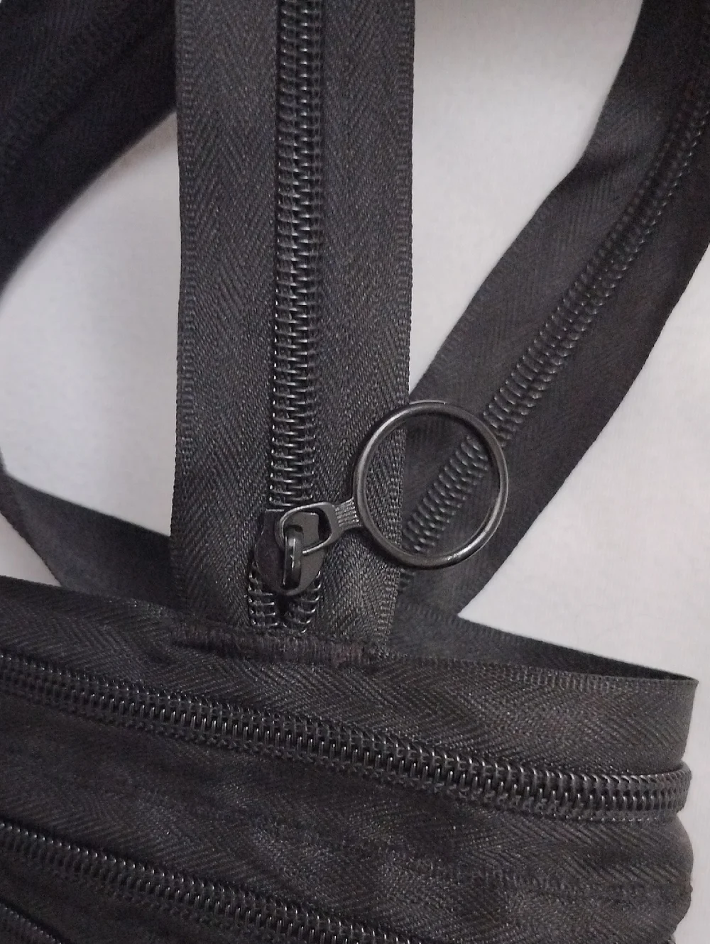 Zip-it Zipper Shoulder Tote Bag Purse Black Stripes Medium Y2K Sporty Unique Fun